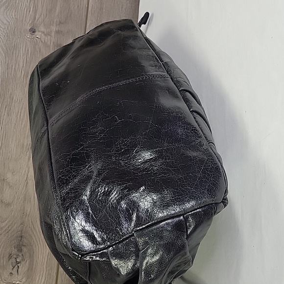 Hobo International Black Leather Shoulder Bag - Picture 7 of 12